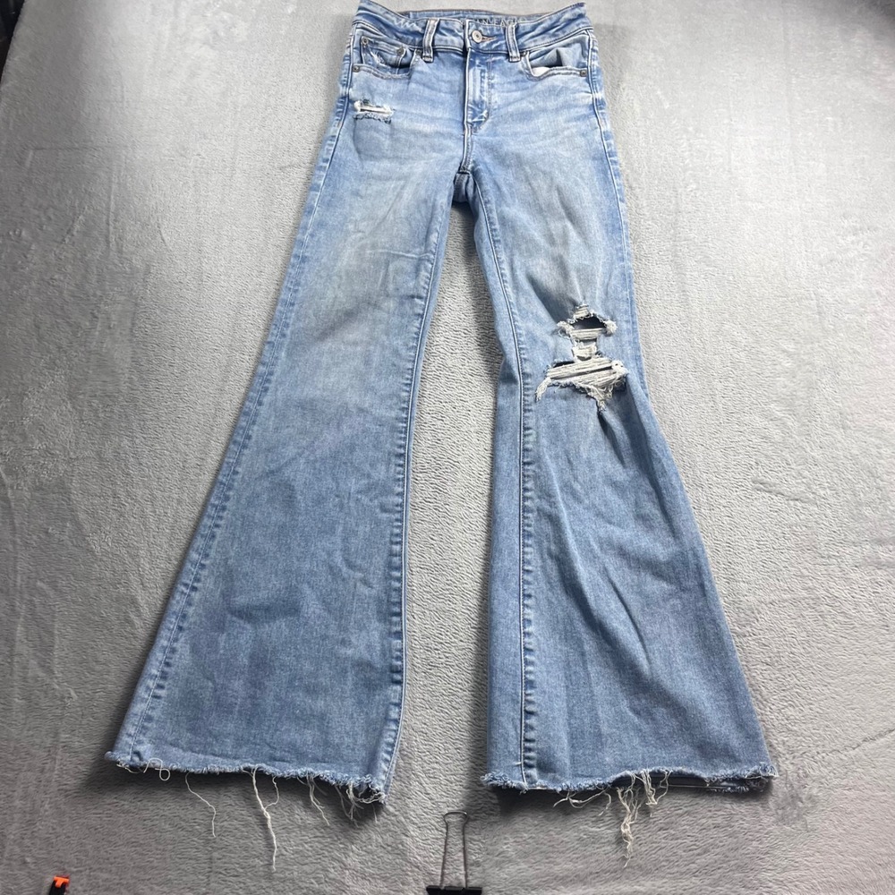 American Eagle Super High Rise Flare Jeans Light Wash Distressed Size 0 Short